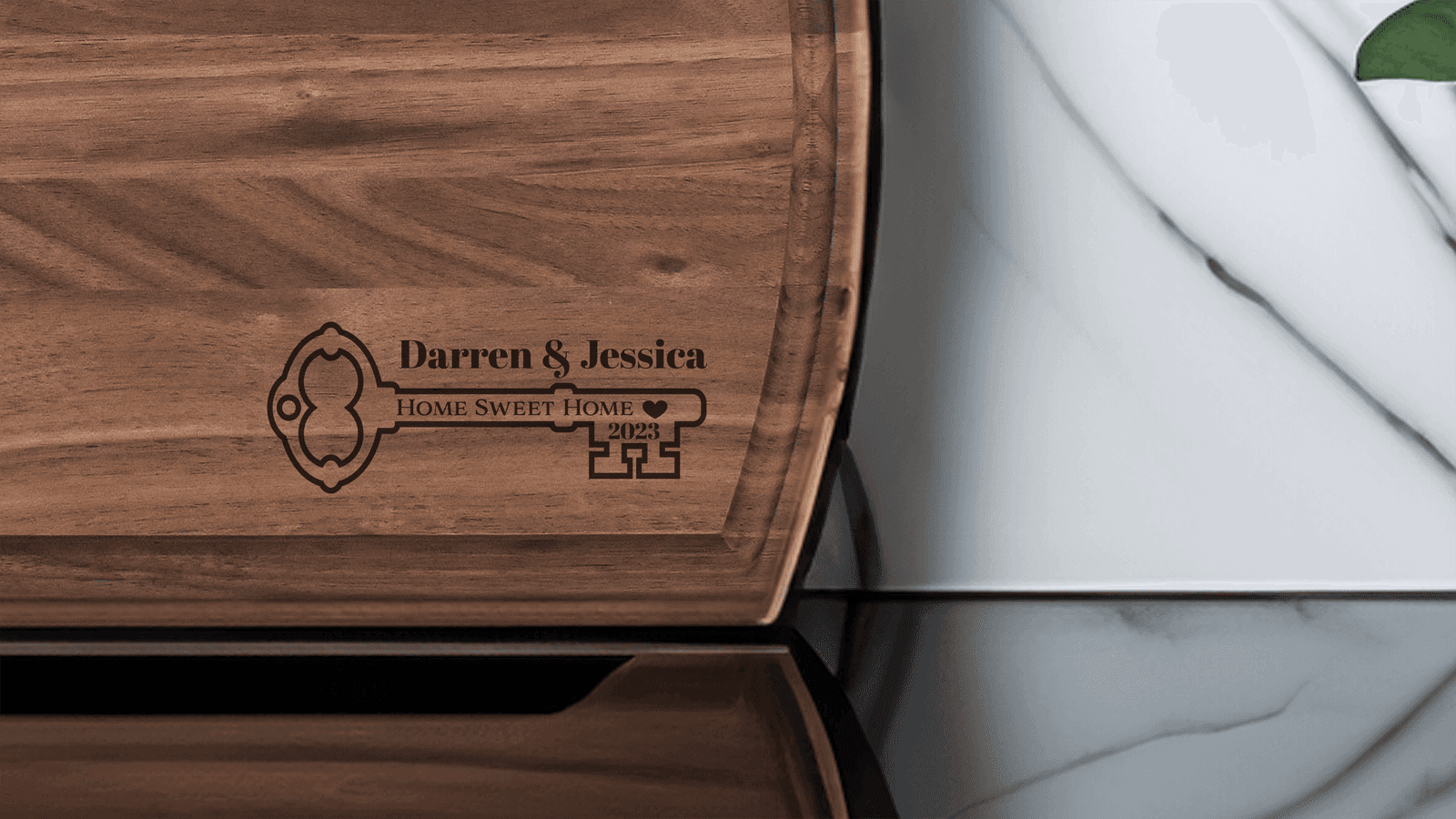 Key Design Personalized Cutting Board