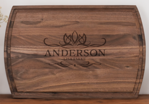 Lotus personalized cutting board - image 2